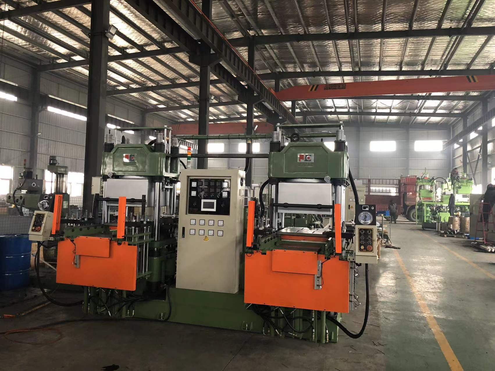 Vacuum Rubber Vulcanizing Press working in customer factory